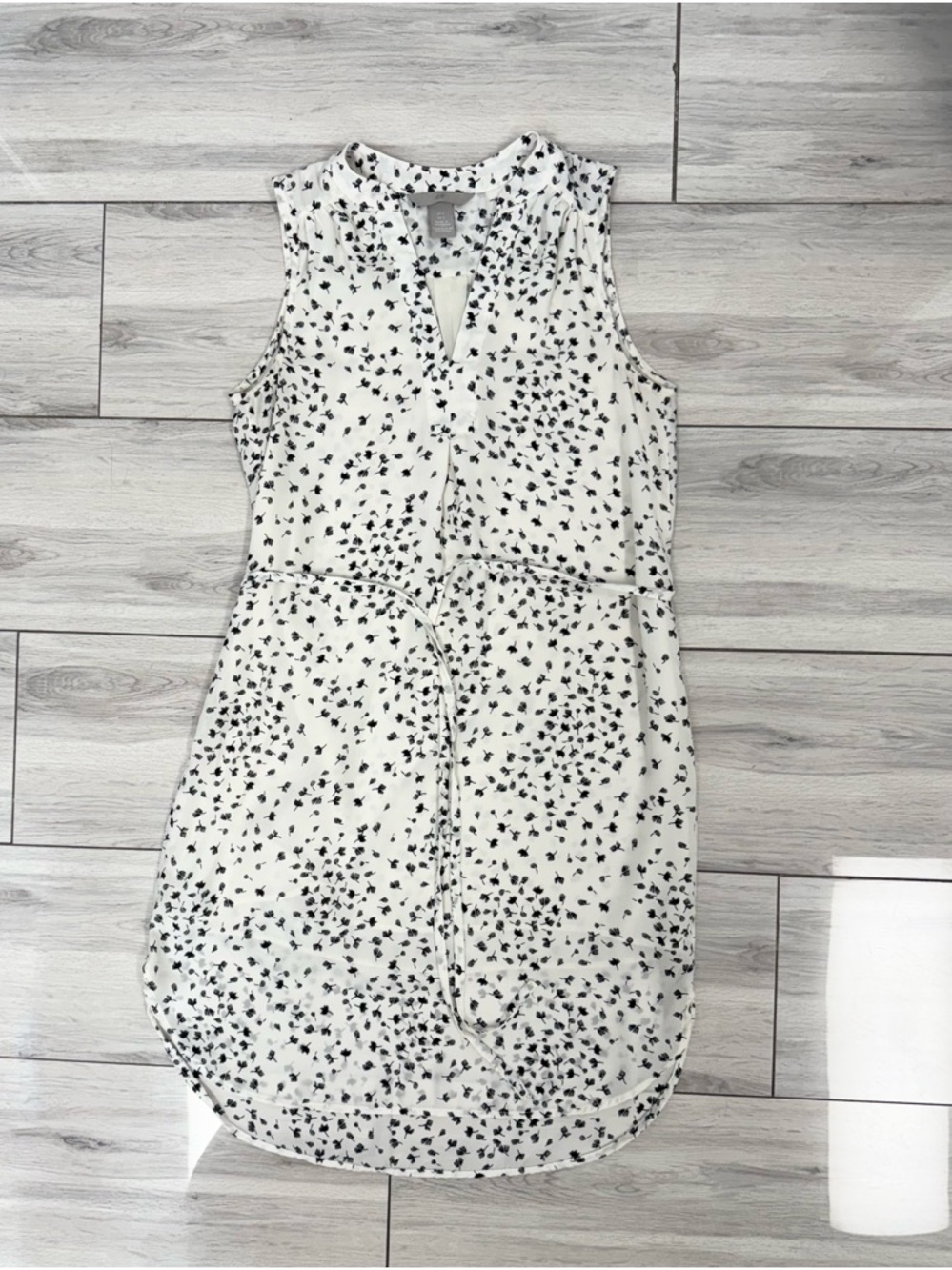 H&M White Sleeveless Mini Dress with Black Floral Print